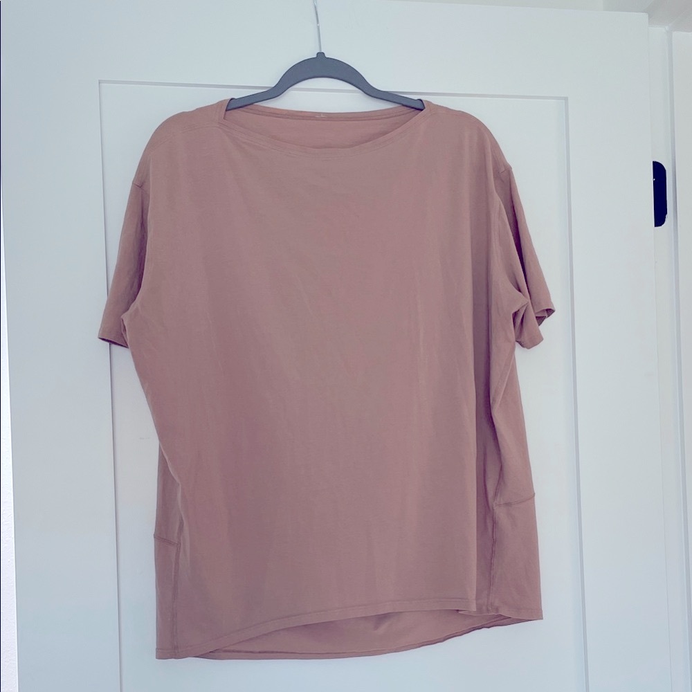 Lululemon Casual Short Sleeve Top